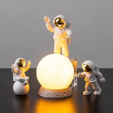 Astronauts Lamp Set