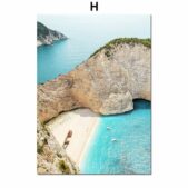 Daedalus Designs - Island Resort Vacation Gallery Wall Canvas Art - Review