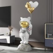 Daedalus Designs - Balloon Cat Astronaut Life Size Statue - Review