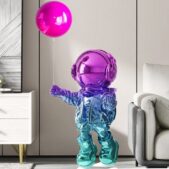 Daedalus Designs - Large Size Moon Balloon Astronaut Statue - Review