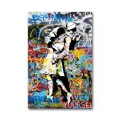 Daedalus Designs - Banksy World War End Kiss Graffiti Wall Art - Review