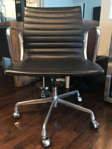 Click to view full screen Eames Aluminum Group Office Chair - Customer Review Image