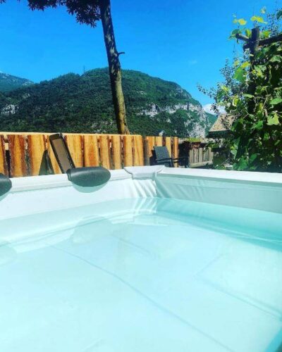 MSpa Oslo Inflatable Hot Tub - Customer Review Image