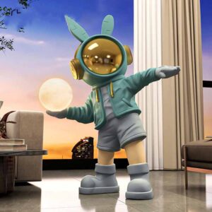Throwing Moon Astronaut Night Light Statue