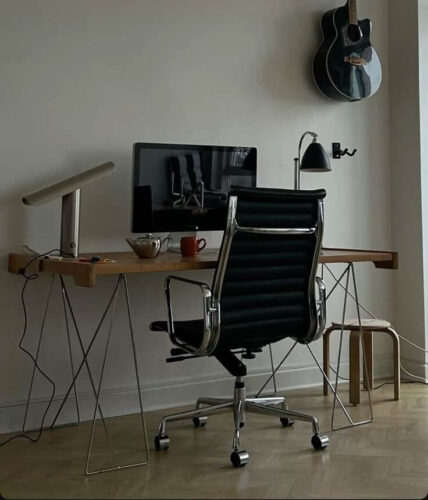 Eames Aluminum Group Office Chair | Top Grain Leather photo review