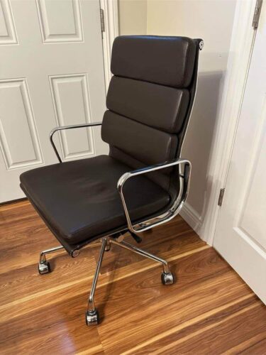Eames Soft Pad Office Chair | Top Grain Leather photo review